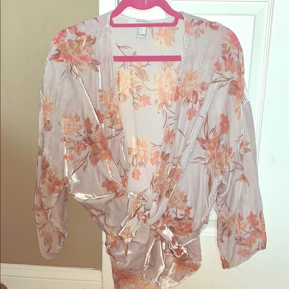 Forever 21 Tops - Velvet kimono